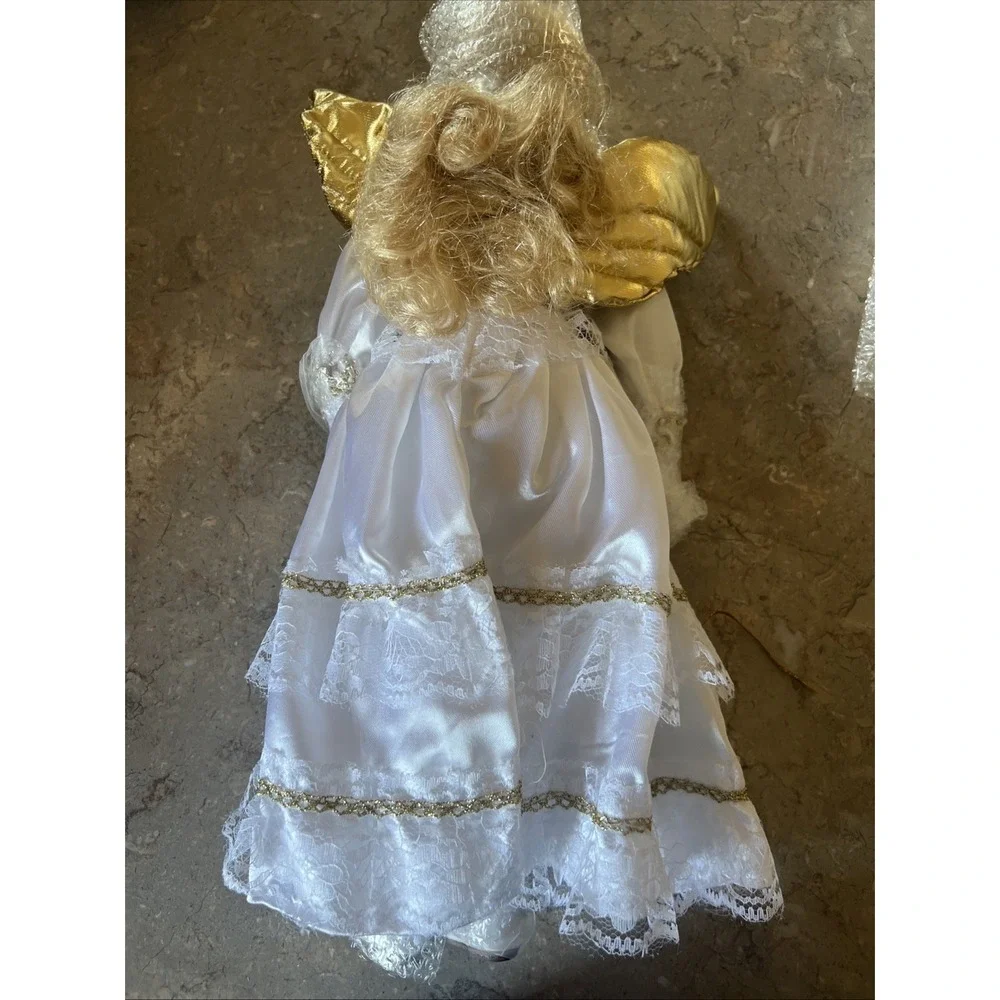 Wyndham Lane Collection  Genuine Porcelain Angel Doll‎